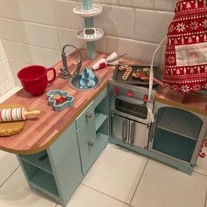 American Girl Doll Holiday Baking Set